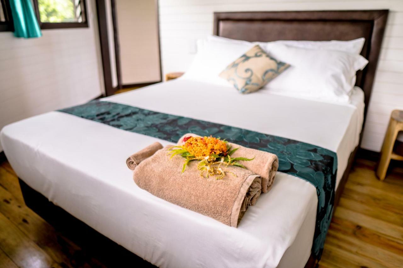 Vakanananu Retreat Villa มาเตย์ ภายนอก รูปภาพ